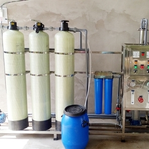 Dây chuyền Lọc Nước Tinh Khiết Công Suất 300 Lít/H